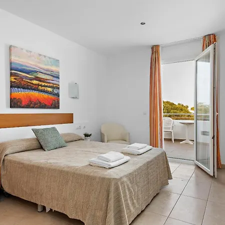 Calan Bosch Ona Villa *